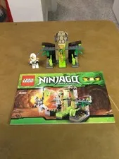 LEGO Ninjago Rise of the Snakes 9440 Venomari Shrine w/ Figure & Manual NO BOX