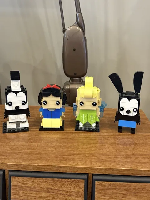 LEGO Disney 100th Celebration BrickHeadz Oswald, Mickey Mouse, Snow White, Tink