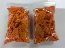 LEGO PARTS-BRAND NEW-#30503-ORANGE-WEDGE PLATE- 4 X 4 CUT CORNER - 100 PIECES