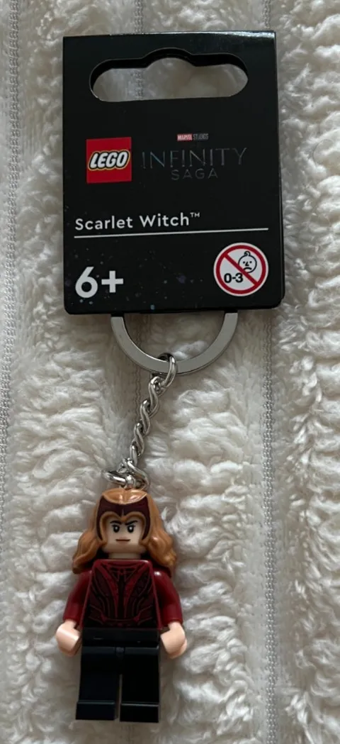 LEGO MARVEL INFINITY SAGA SCARLET WITCH MINIFIGURE KEY CHAIN-#854241-NWT!