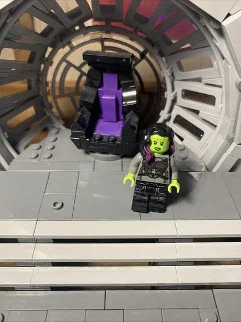 Lego Minifigure Gamora Silver Armor (SH388) From Guardians of the Galaxy 76081