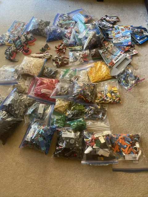 Large Lego Lot, Nearly 40 Pounds Of Bricks, , Over 100 Minifigs, Read Descriptio