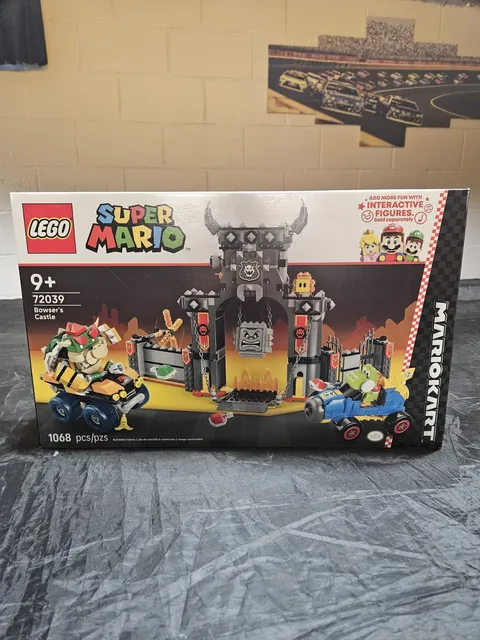 LEGO SUPER MARIO 72039 BOWSER'S CASTLE SET NEW 