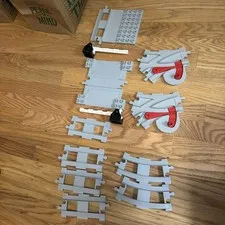 Lego Duplo Train Track Liggt Gray 14 Piece Lot including rare station base