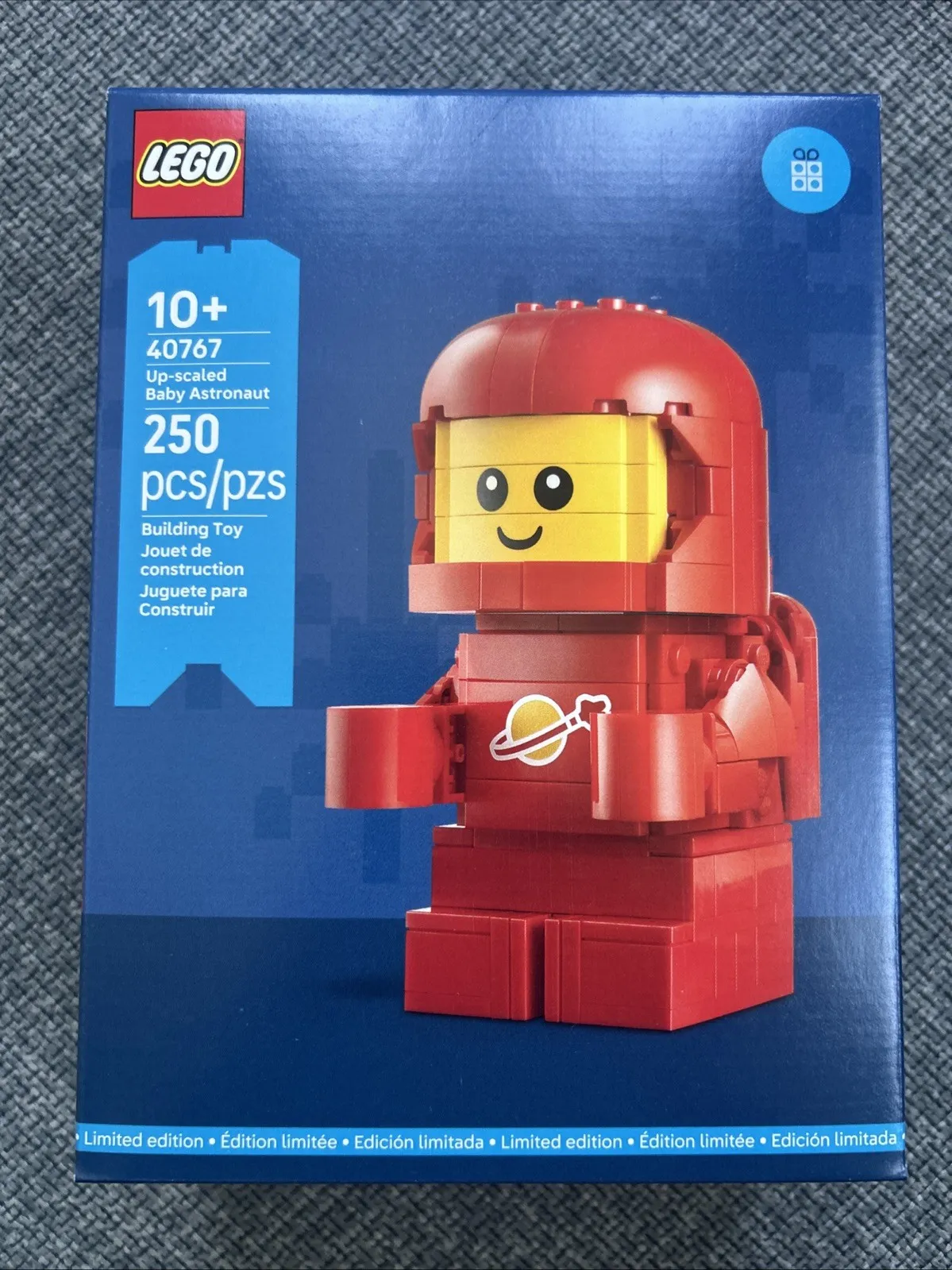 LEGO 40767 Up-scaled Baby Astronaut  [BNIB]