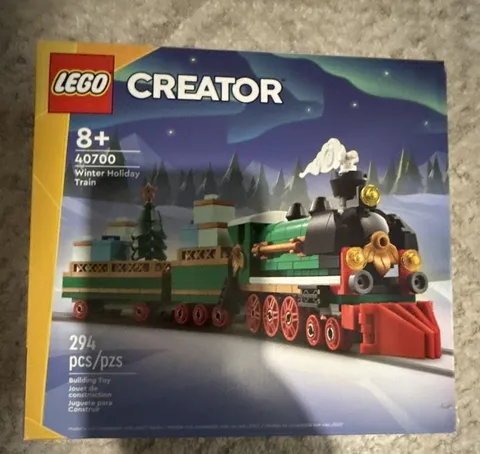 LEGO Creator 40700 Winter Holiday Train 294pcs Set Ages 8+ Brick Separator