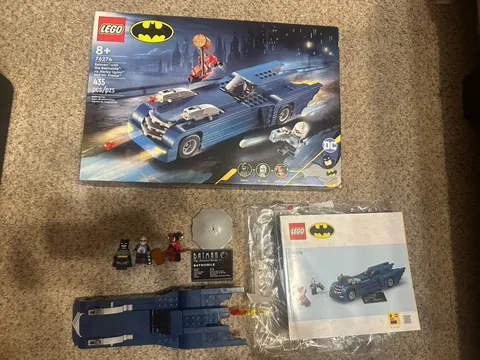 LEGO® Batman with the Batmobile vs. Harley Quinn and Mr. Freeze #76274 Open
