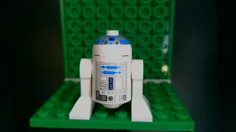 Lego Star Wars R2-D2 Astromech Droid Minifigure - SW0028 used original classic