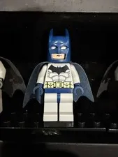 Lego 06 Batman Bat022 Cracked Torso