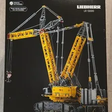 LEGO Technic Liebherr Crawler Crane LR 13000 42146 2883pc 18+ 2023