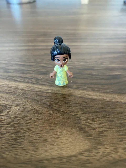 Lego Disney Princess The Princess and the Frog Tiana Micro Doll Minifigure dp201