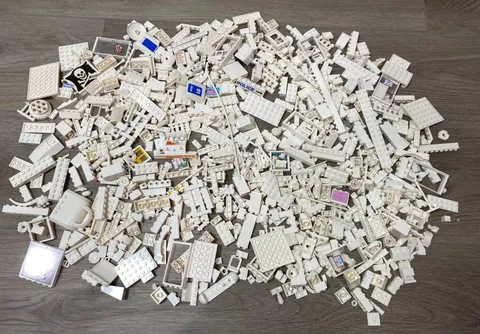 LEGO Bulk Lot 2 lbs WHITE Random Bricks Plates Parts Mixed Pieces for Building