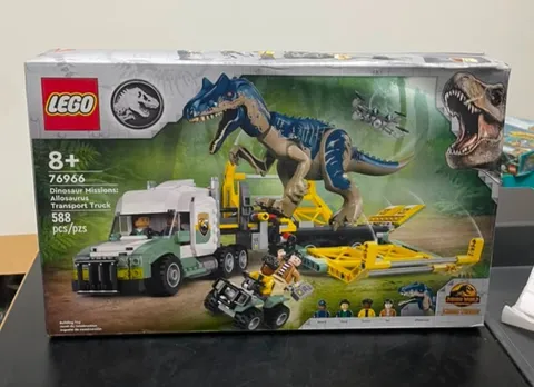 LEGO Jurassic World: Dinosaur Missions: Allosaurus Transport Truck (76966)