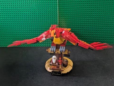 LEGO Harry Potter: Fawkes Dumbledore's Phoenix (76394)