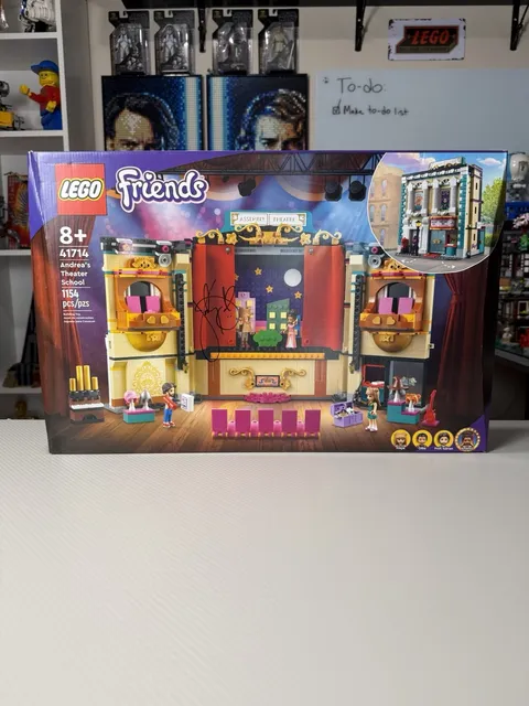 Katy Perry AUTOGRAPHED - LEGO Friends Andrea’s Theater School (41714) SEALED