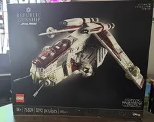 LEGO Star Wars UCS Republic Gunship  75309
