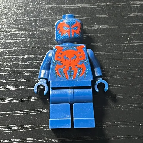 LEGO Spider-Man Minifigure Dark Blue with Red Spider Emblem, Masked Head
