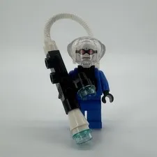 LEGO Batman: Mr. Freeze Minifigure, bat011c01 from set 7783