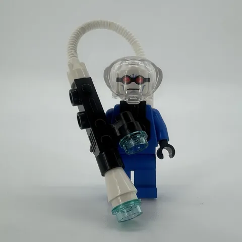 LEGO Batman: Mr. Freeze Minifigure, bat011c01 from set 7783