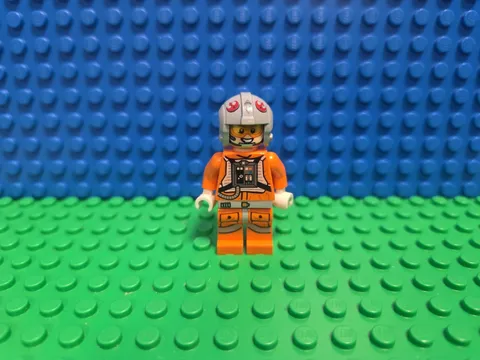 LEGO Snowspeeder Pilot Minifigure 75074 sw0607 Star Wars CMF Lot Rare Retired 