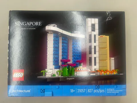 LEGO 21057 Architecture Skylines Singapore - Nisb Box Not Perfect  Free Shipping