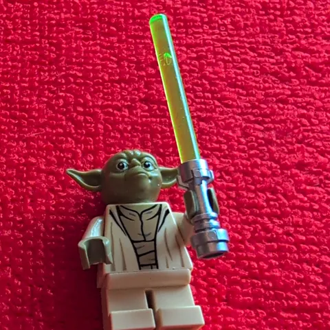 LEGO Star Wars Yoda Plastic Minifigure Figure with Green Lightsaber