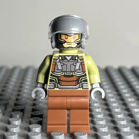 LEGO Falcon Minifigure Joaquin Torres sh1000 76292 New Marvel Super Hero Lot 3D