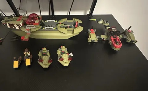 Lego Chima Cragger Command Ship W minifigures no instructions no box