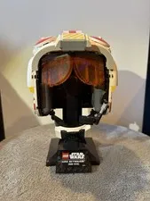 LEGO Star Wars Luke Skywalker (Red Five) Helmet 75327 675pcs 18+ (2022)