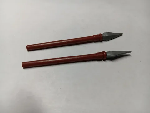 LEGO LOT 2 MINIFIGURE ELABORATE REDDISH BROWN PIKE SPEAR FLAT SILVER TIP #90391