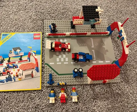 LEGO 6381 Classic Town Motor Speedway with Instructions 1987 Legoland