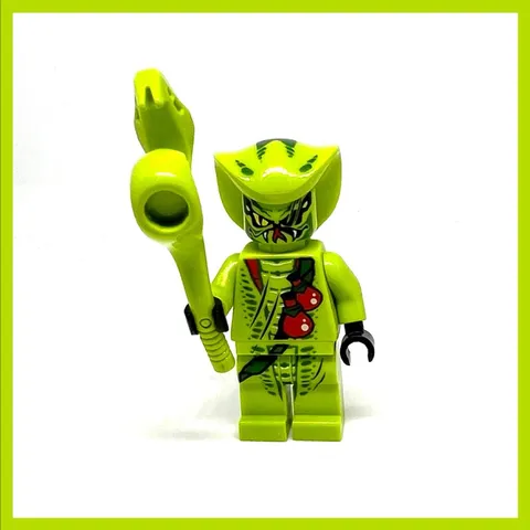 LEGO 9447 Ninjago Lasha with Staff Minifigure 2012 Retired