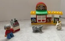 LEGO DUPLO Retired 2010 Pet Shop 5656 Building Toy NOT COMPLETE 21 Pieces