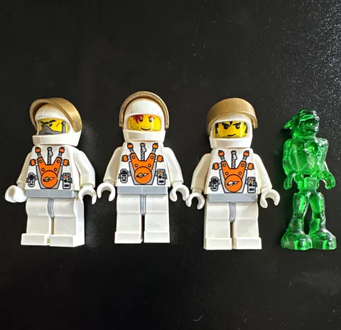 LEGO Mars Mission Minifigure Lot of 4 - 3 Astronauts + 1 alien