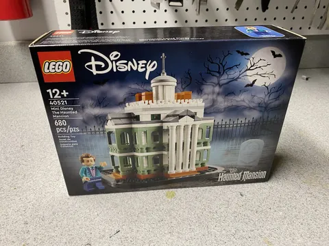 LEGO Disney: Mini Disney The Haunted Mansion (40521) New Sealed