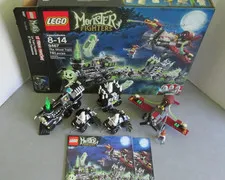 LEGO 9467 Monster Fighters The Ghost Train with Box Halloween