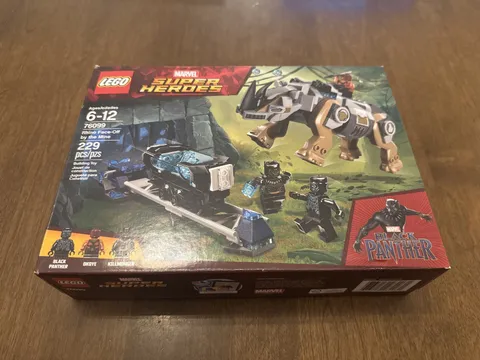 NEW! LEGO MARVEL SUPER HEROES 76099 RHINO FACE-OFF BY THE MINE / BLACK PANTHER