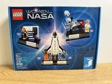 LEGO IDEAS 21312 Women of NASA. Open box 