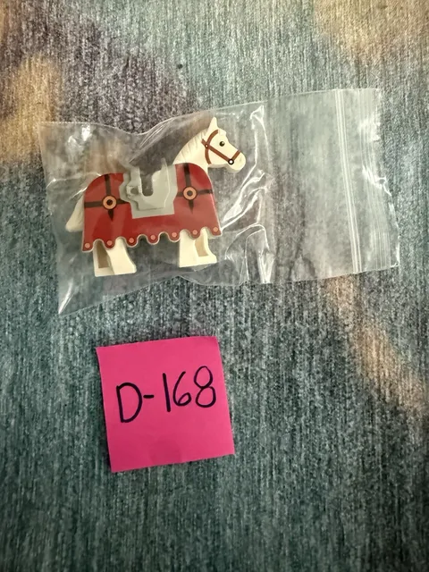LEGO Castle Horse Figure with Red Barding ORNATE FIGRURES TOYS VINTAGE
