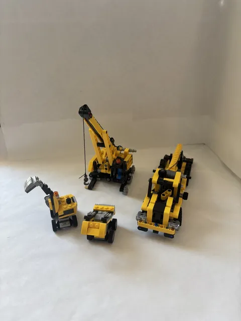 LEGO Technic Construction Vehicle Lot 4 Machines Large Small