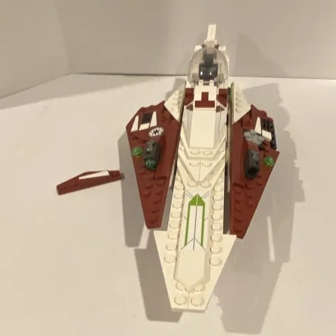 LEGO Star Wars Jedi Starfighter Vehicle Custom Built White & Dark Red Plastic