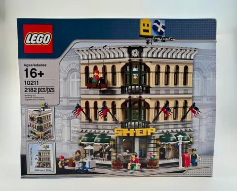 LEGO Creator Expert: Grand Emporium (10211)