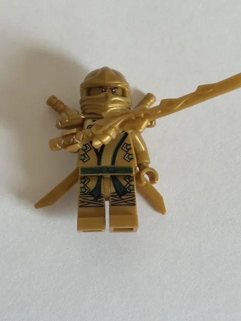 LEGO ninjago Lloyd golden ninja the final battle part njo073