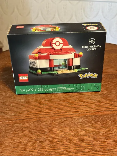 LEGO Pokémon Mini Pokémon Center 40911 Building Set 233 Pieces Age 18+