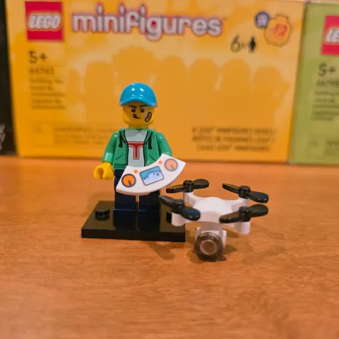 Lego Drone Boy - CMF Series 20 - Collectible Minifigure - COMPLETE