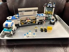 LEGO CITY: Police Command Centre (7743)
