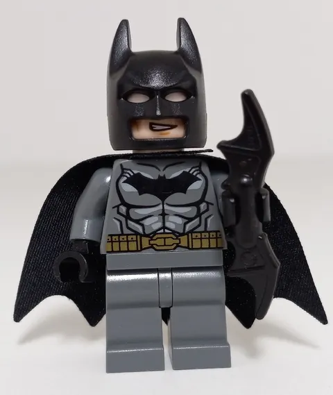 Lego Super Heroes Justice League Batman Minifigure Gold Belt Cape
