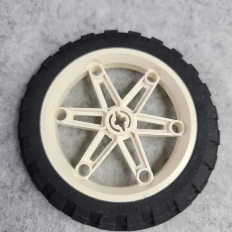 LEGO 2903c01 Wheel 61.6mm D x 13.6mm Motorcycle Black Tire 81.6 x 15 2903 2902