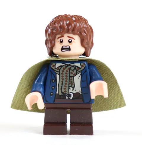 Lego LOTR/The Hobbit Pippin Dark Blue Coat / Green Cape Minifigure Reversible