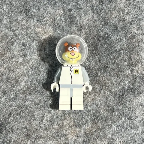 LEGO SpongeBob SquarePants Minifigure Sandy Cheeks bob031 - Free Shipping!